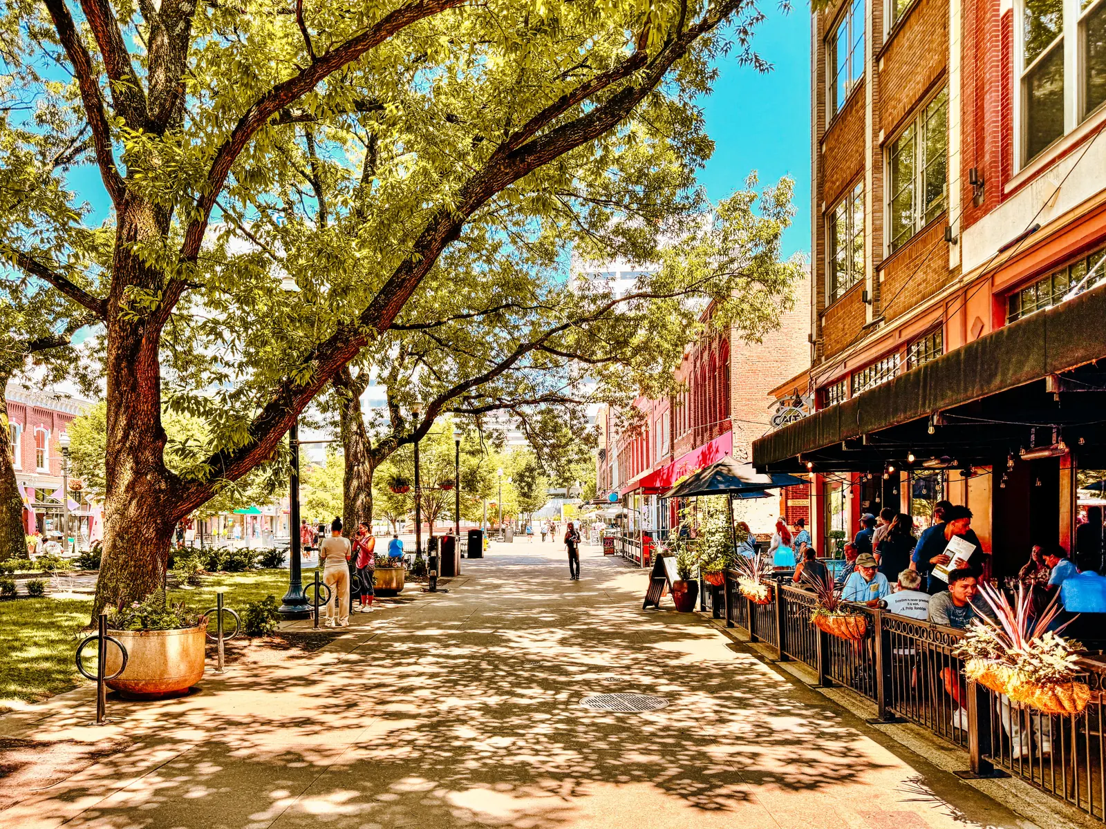 Market Square in downtown Knoxville on a summer afternoon